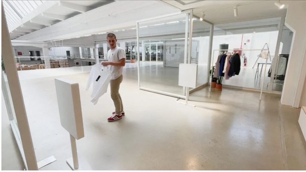 RFID Loss Prevention: The Modern Guide to Stopping Retail Theft and Shrinkage 2 InventoGate 1 1024x578 1